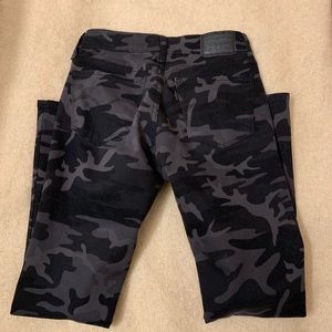 Levi's 711 Skinny Jeans